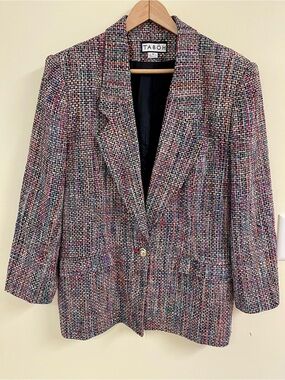 Vintage Tabôh 100% Silk Bouclé Blazer Chanel Style Made USA M